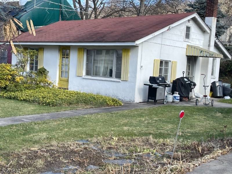 Stanhope Boro, NJ 07874,81 Main St