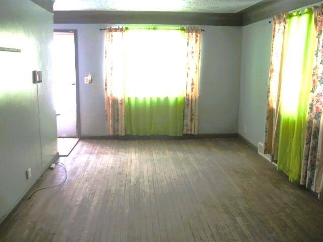 Flint, MI 48507,839 Barrie AVE