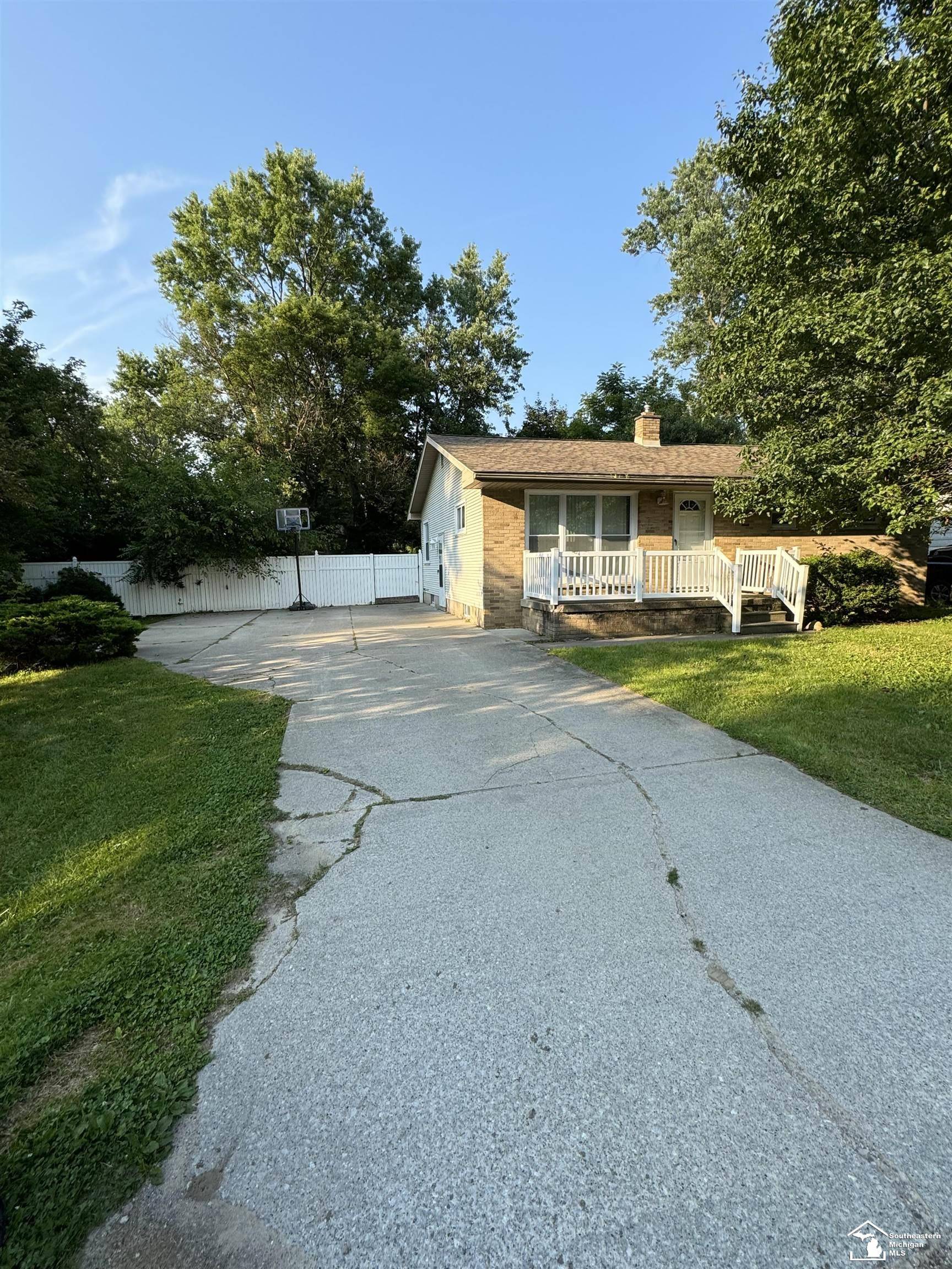 Genesee, MI 48504,G-3384 Clement ST