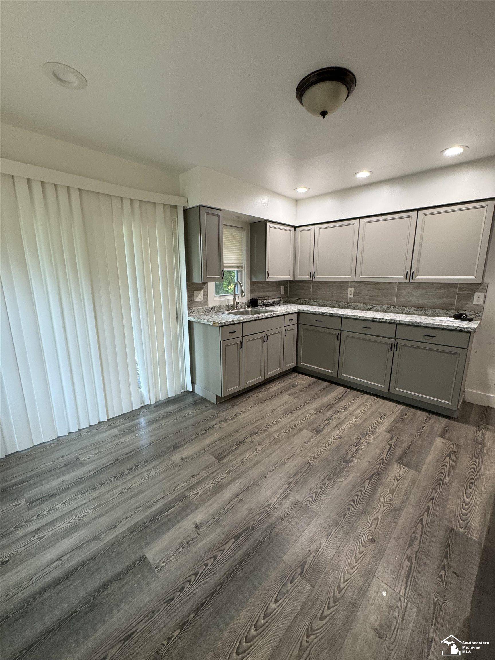 Genesee, MI 48504,G-3384 Clement ST