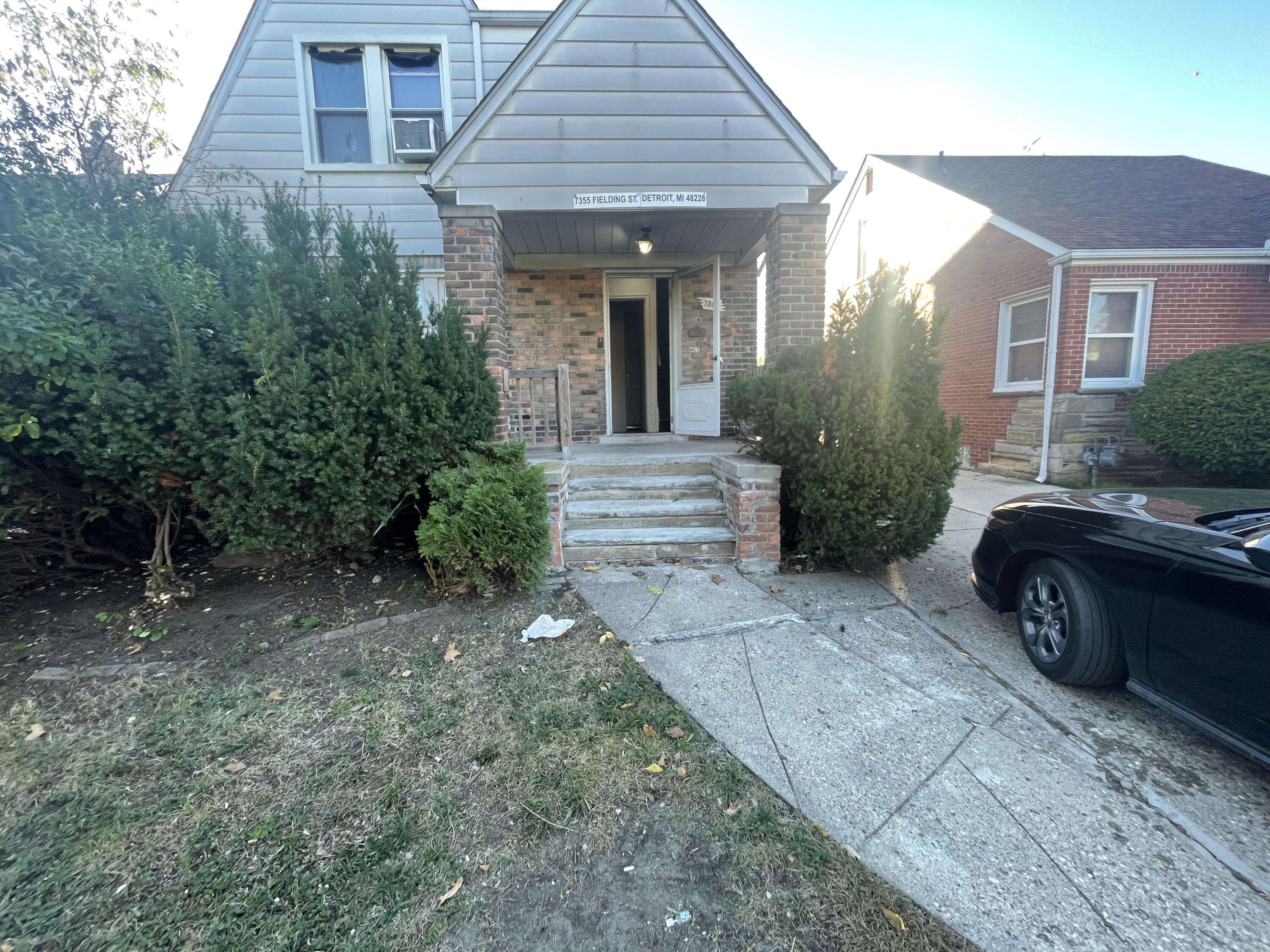 Detroit, MI 48228,7355 Fielding ST