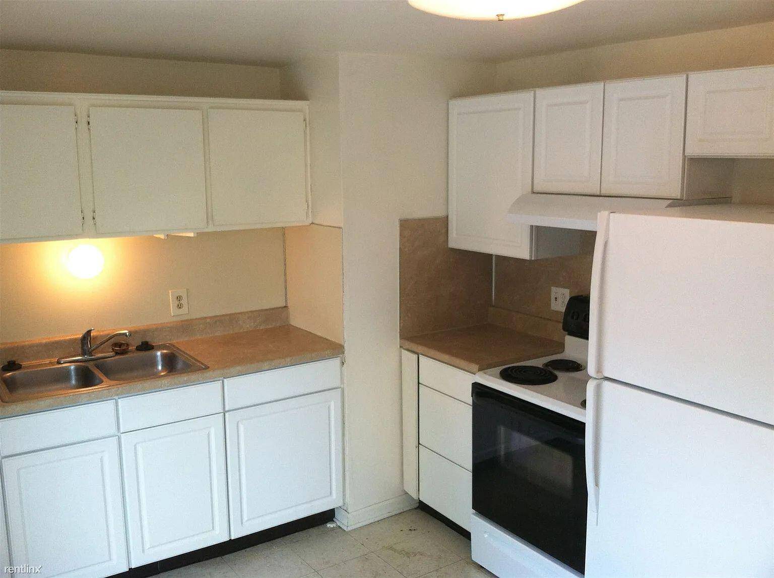 Ann Arbor, MI 48108,2140 Champagne DR