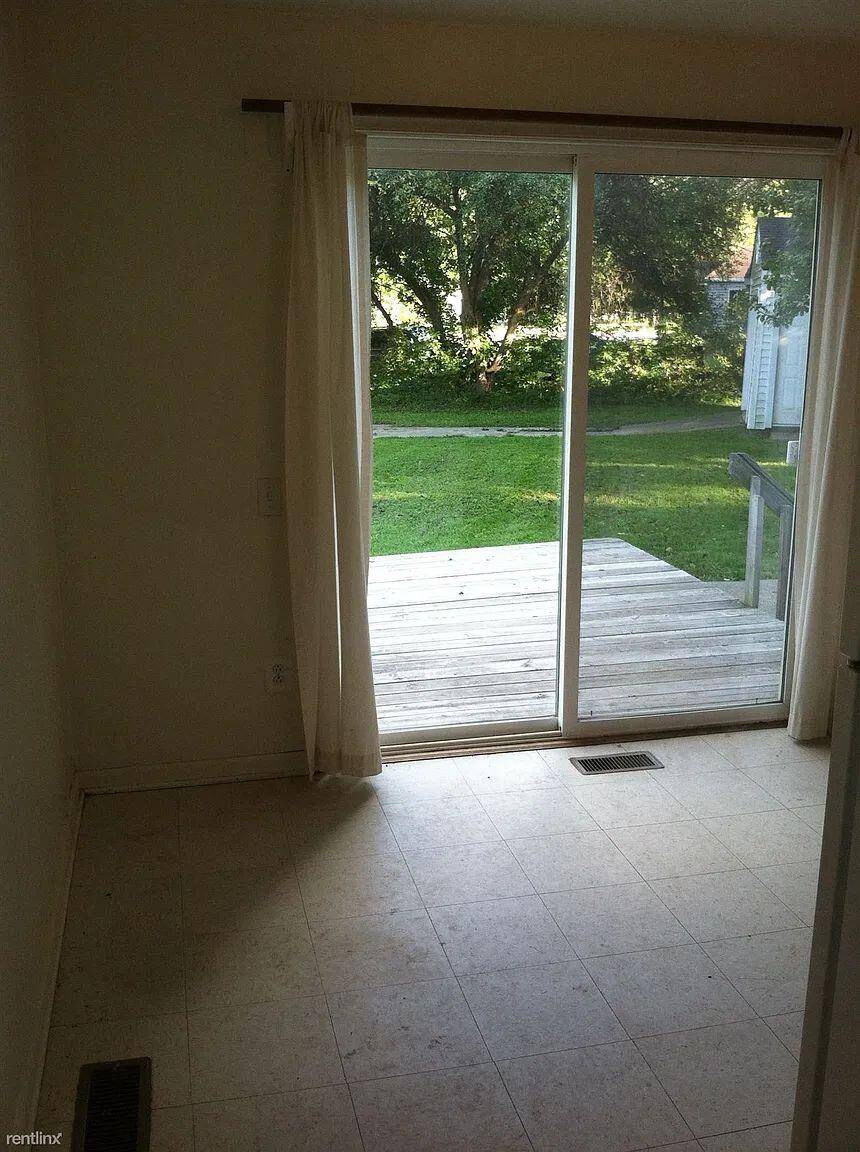 Ann Arbor, MI 48108,2140 Champagne DR