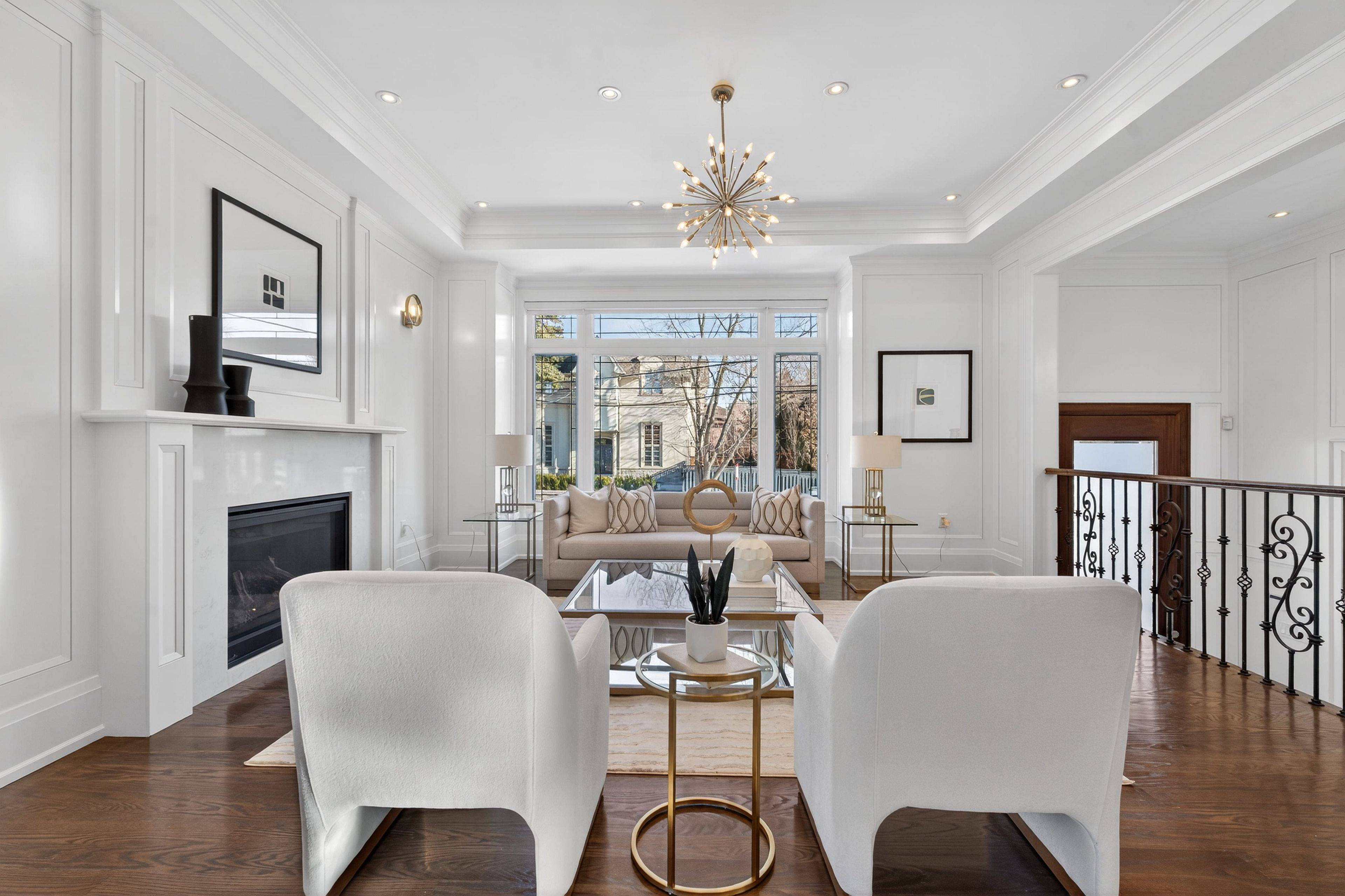 Toronto C14, ON M2N 4Z2,210 Willowdale AVE