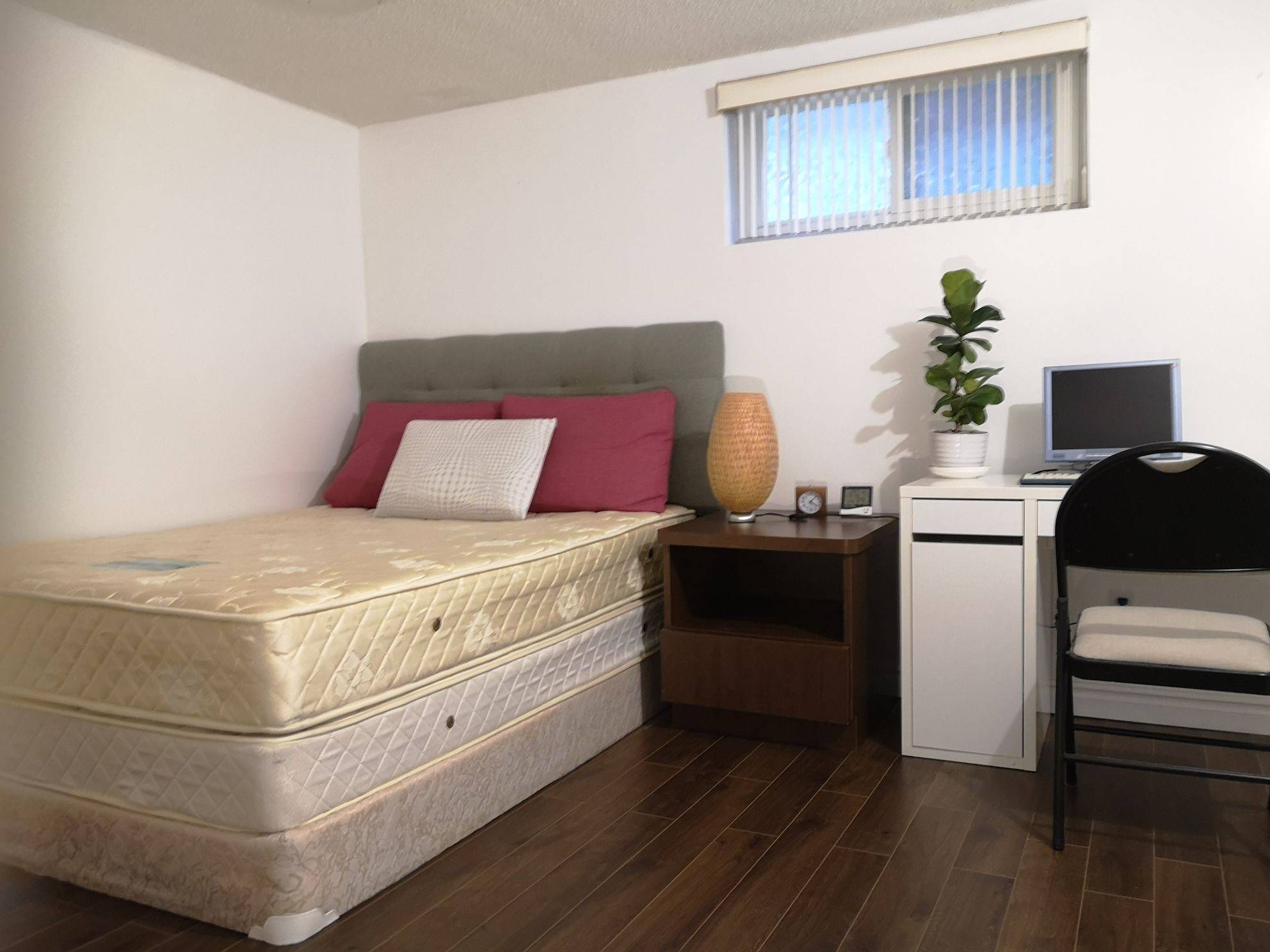 Toronto E05, ON M1W 3G2,22 Glendinning AVE #Raised Base