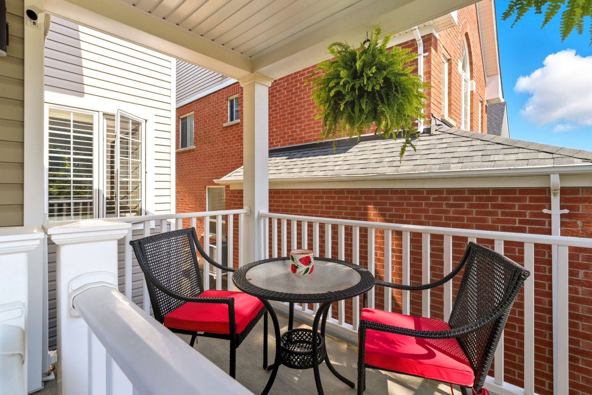 Oshawa, ON L1K 0H3,1624 Docking CT