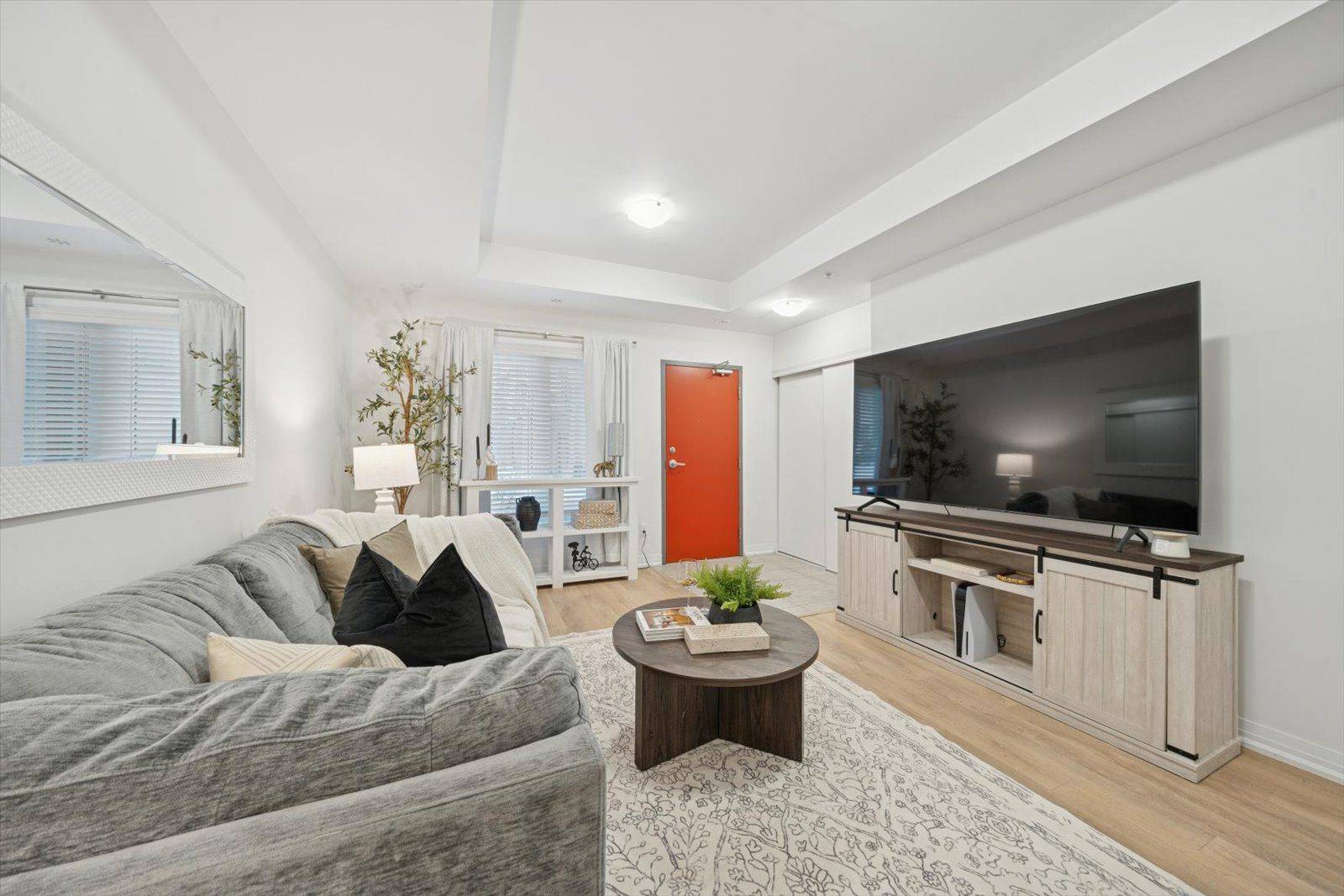 Pickering, ON L1X 0L5,2635 William Jackson DR #1013