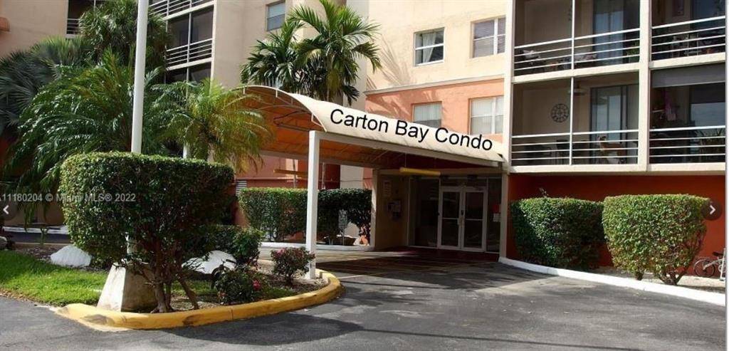 North Miami Beach, FL 33160,2821 NE 163rd St #5U