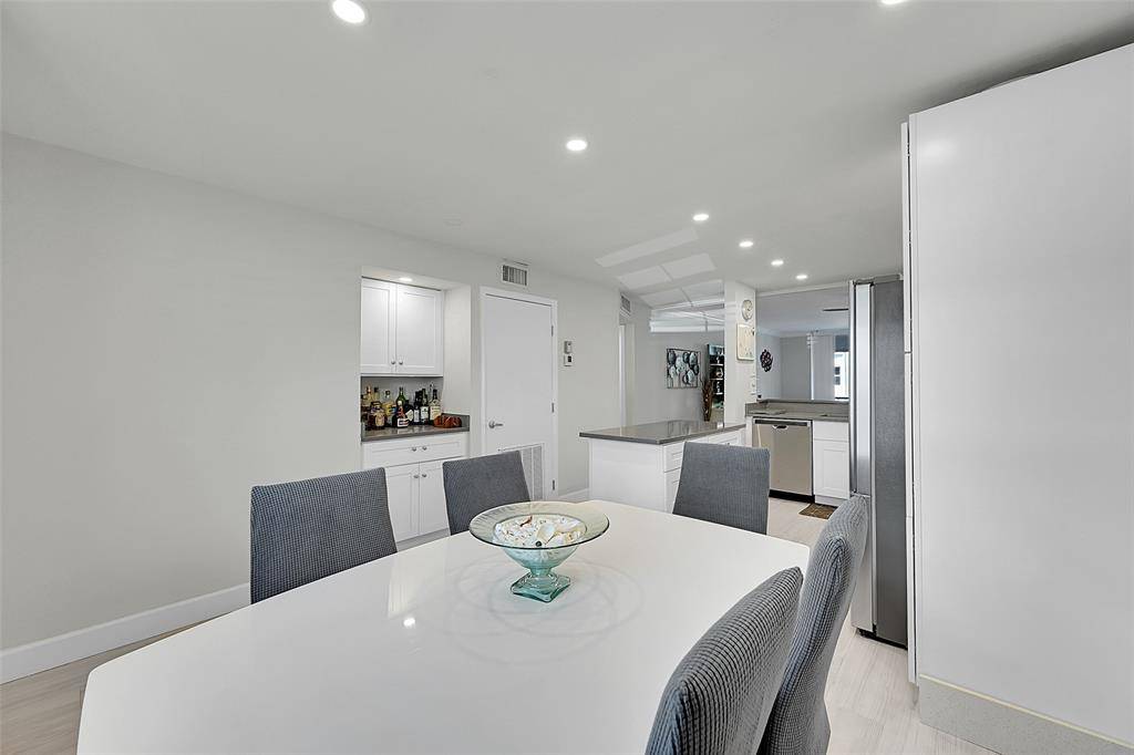 Pompano Beach, FL 33062,777 S Federal Hwy #E107