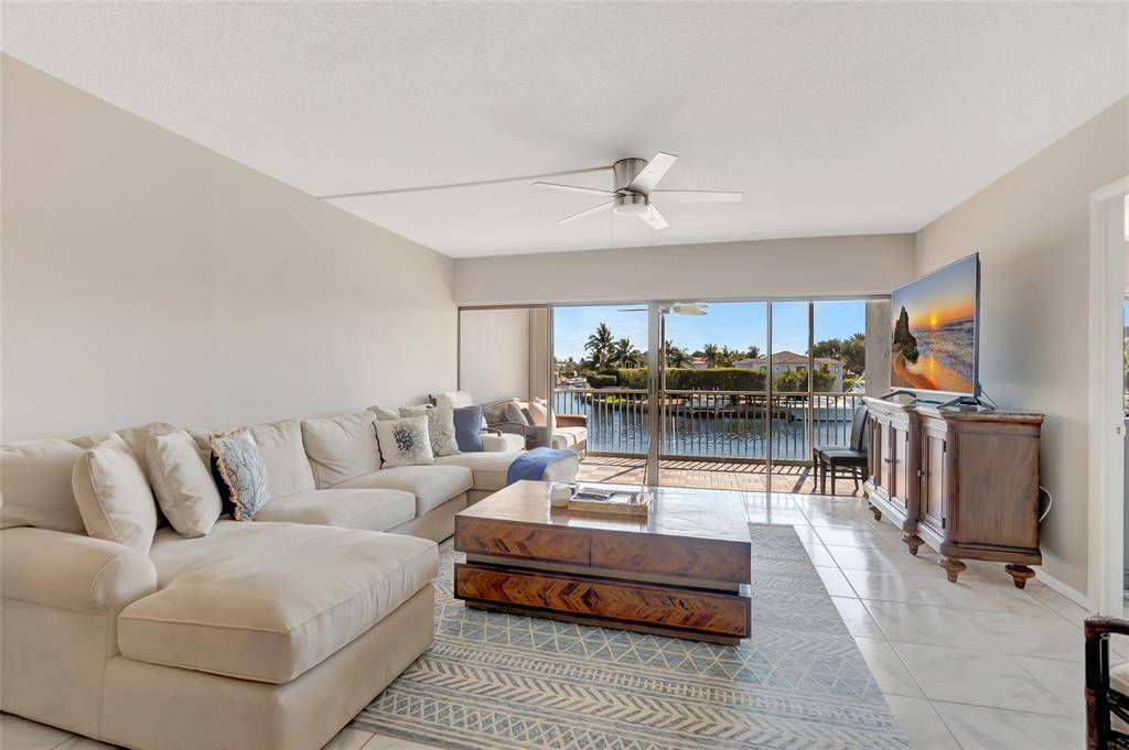 Deerfield Beach, FL 33441,390 N Federal Hwy #202