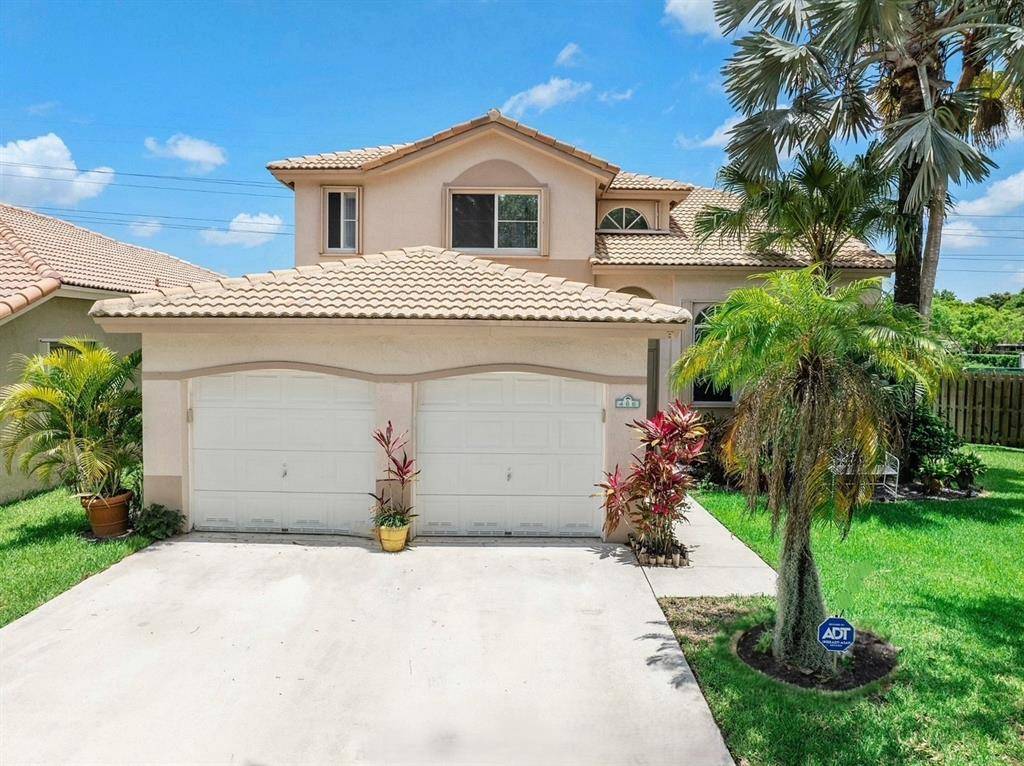 Davie, FL 33325,466 E Royal Cove Cir
