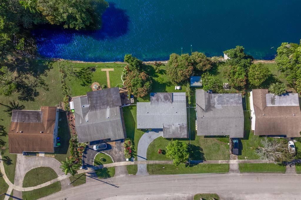 Sunrise, FL 33313,2291 NW 72nd Ave