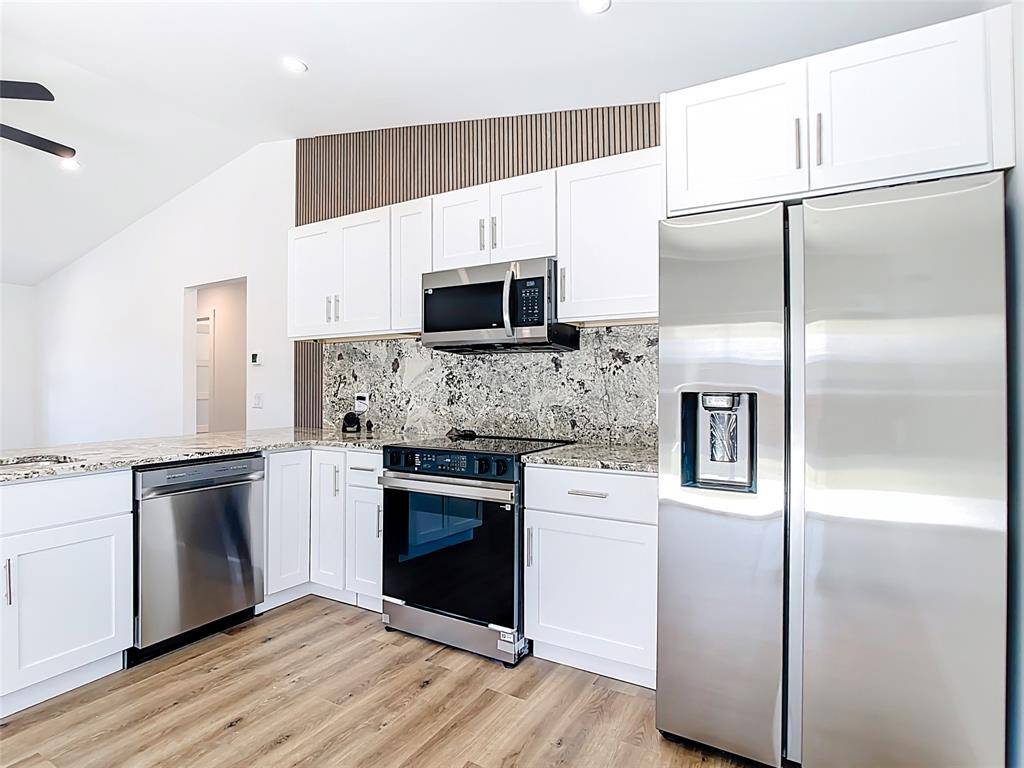 Venice, FL 34293,2565 Englewood Rd