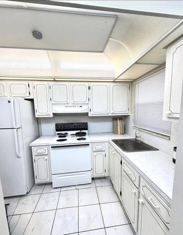 Sunrise, FL 33322,3091 E Sunrise Lakes Dr #101