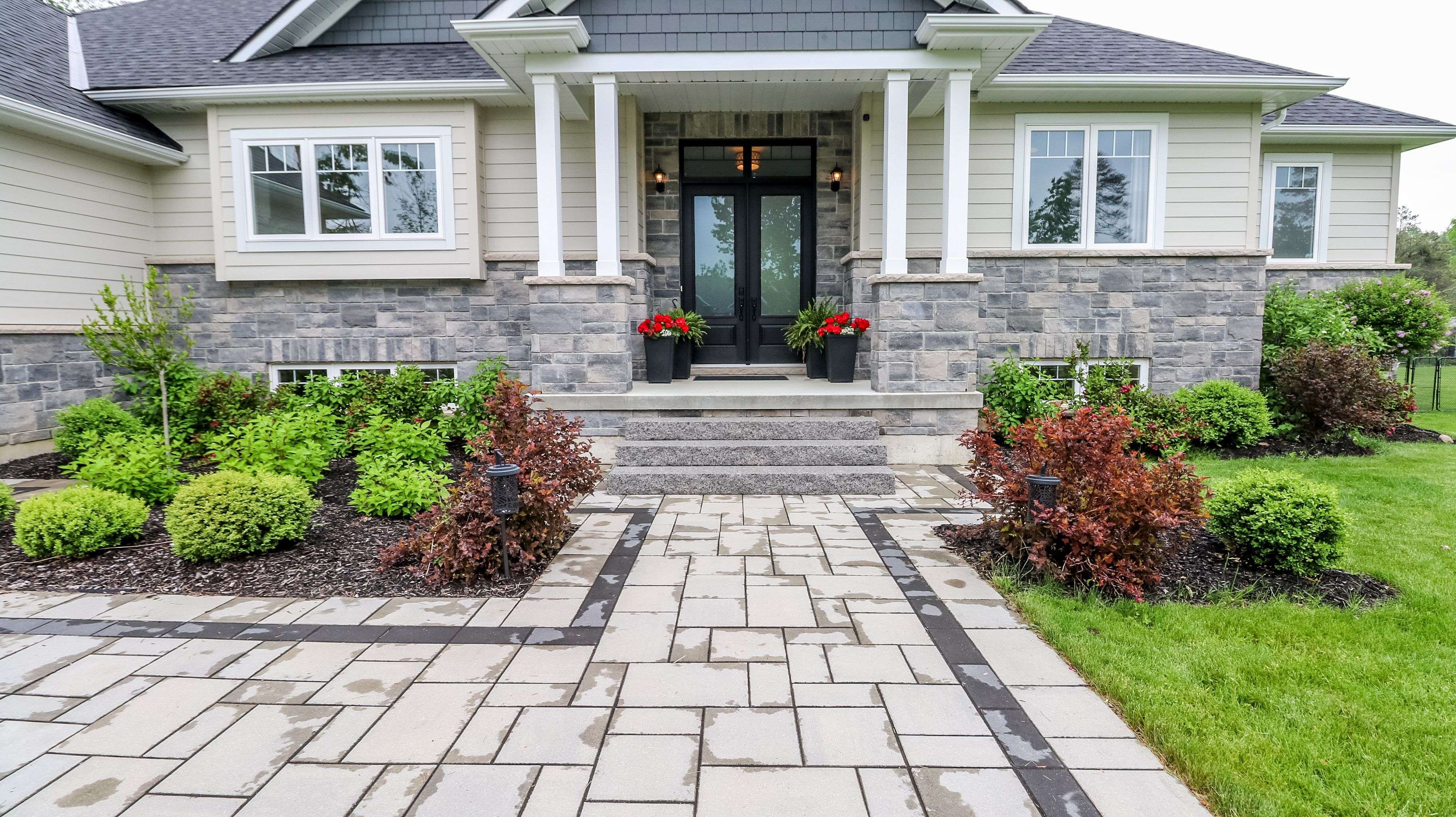 Severn, ON L3V 0C2,2066 Elana DR