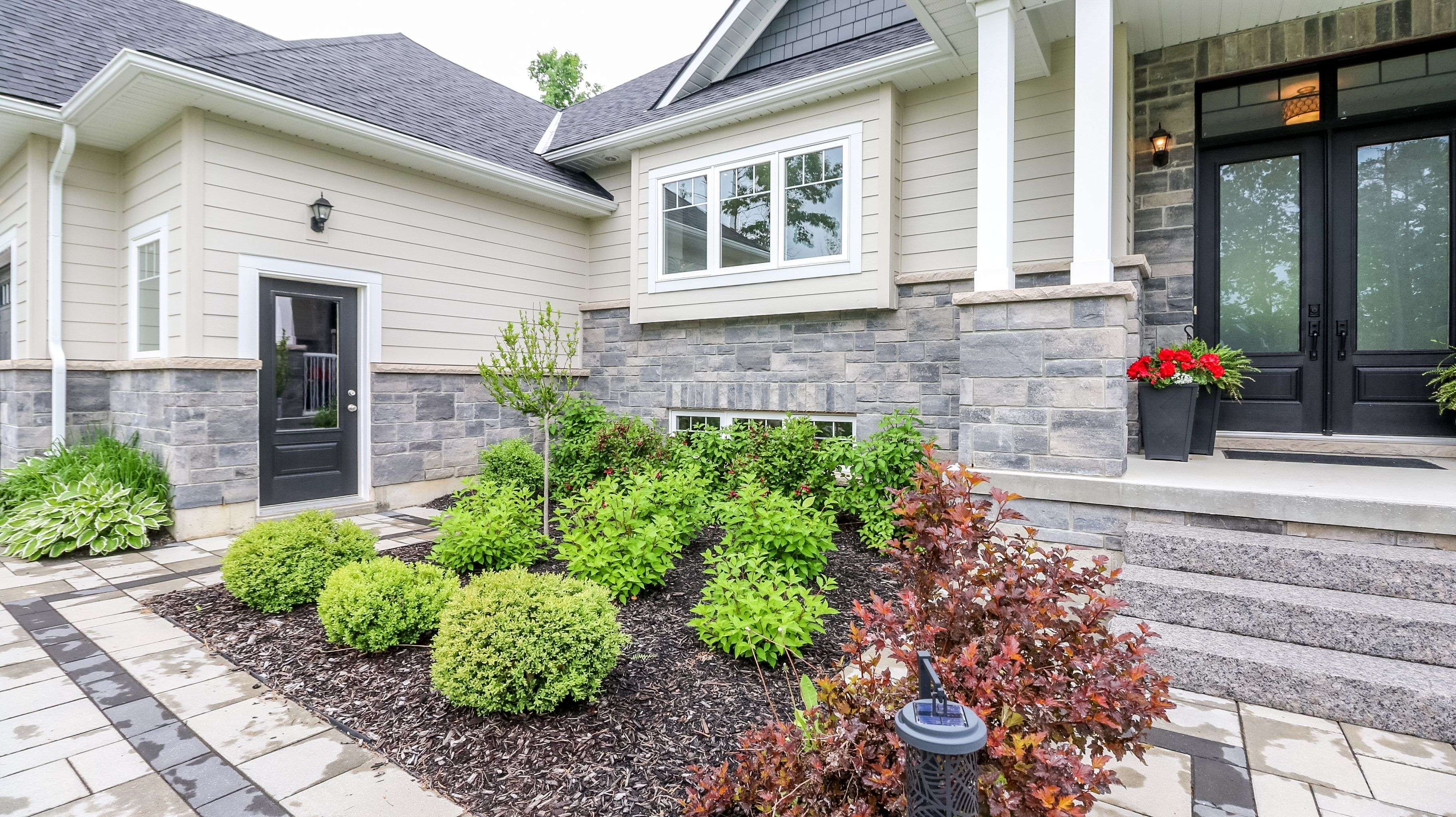 Severn, ON L3V 0C2,2066 Elana DR