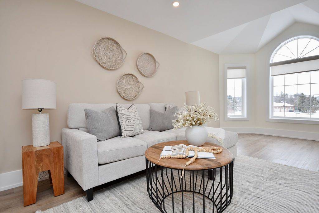 Severn, ON L3V 6H4,1348 Hawk Ridge CRES