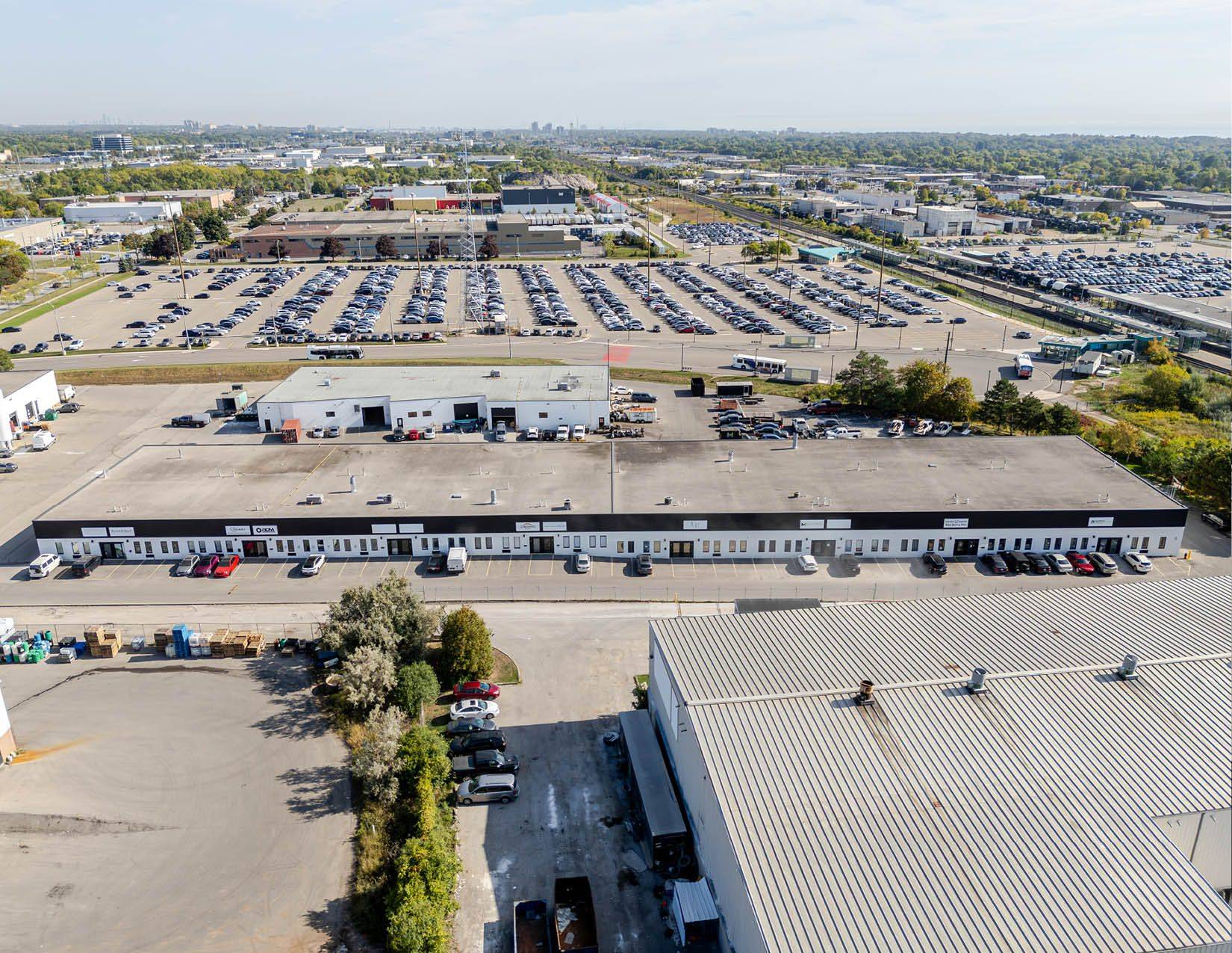 Oakville, ON L6L 6R1,2172 Wyecroft RD #17