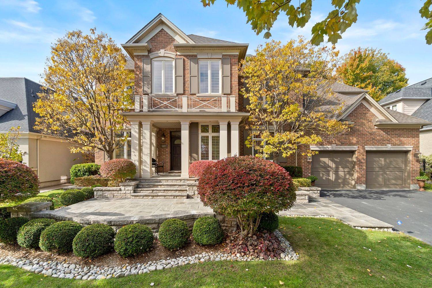 Mississauga, ON L5H 4L4,562 Gladwyne CT