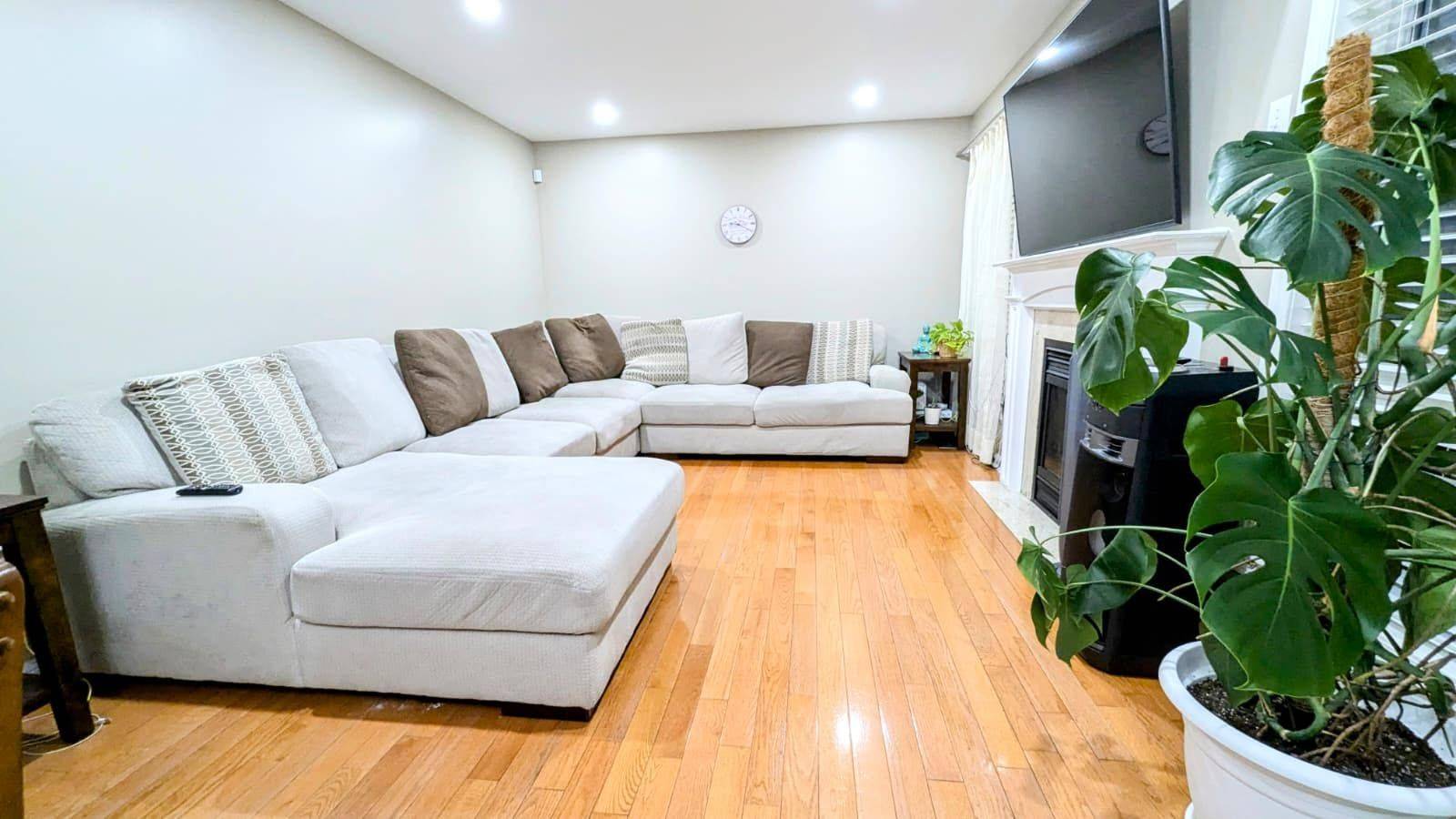 Brampton, ON L7A 3L9,56 Williamson DR