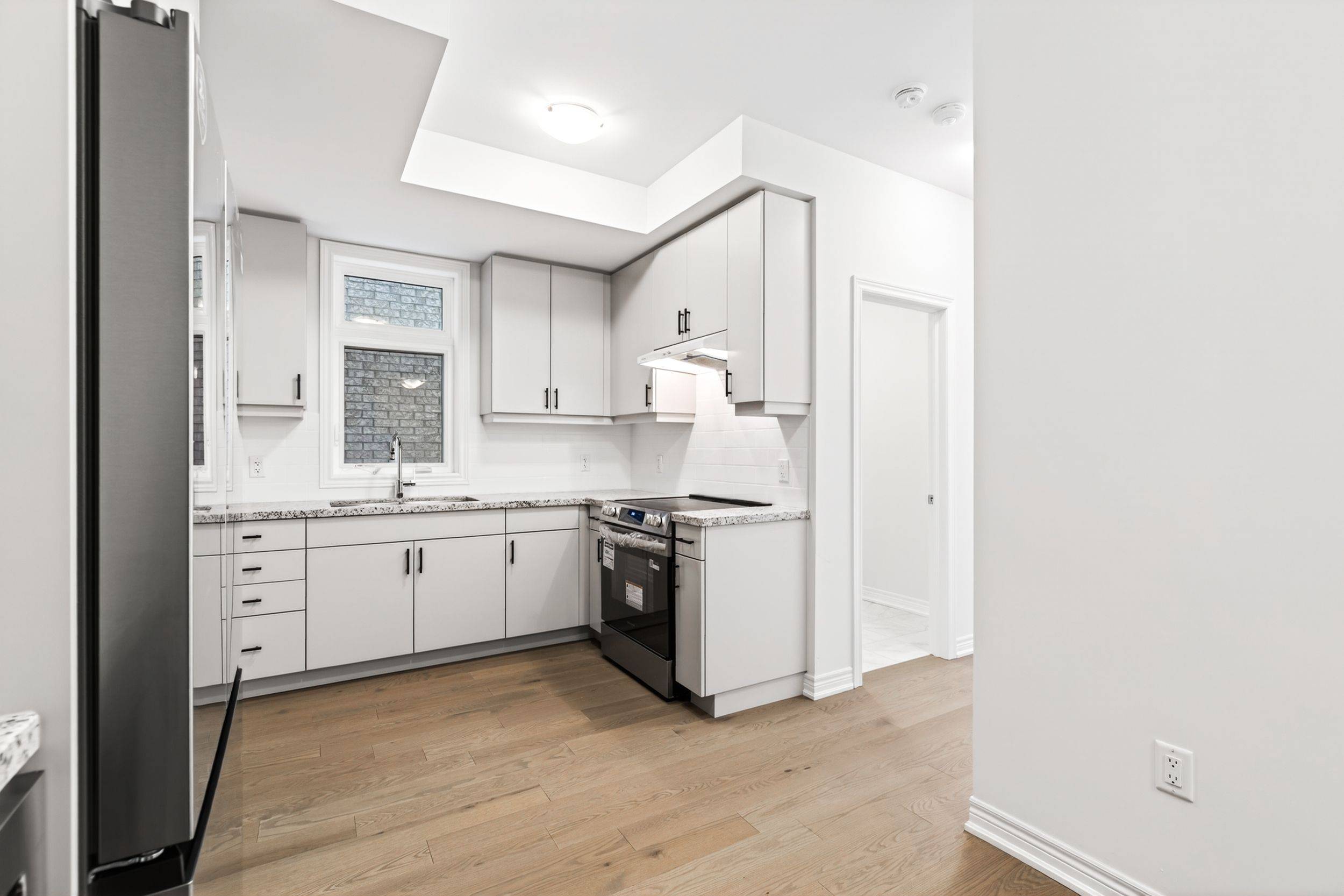 Oakville, ON L6H 0V8,3211 Sixth Line #Unit B