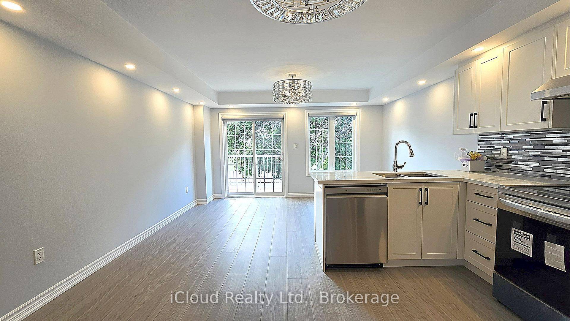 Toronto W05, ON M3J 0H6,43 Mantello DR