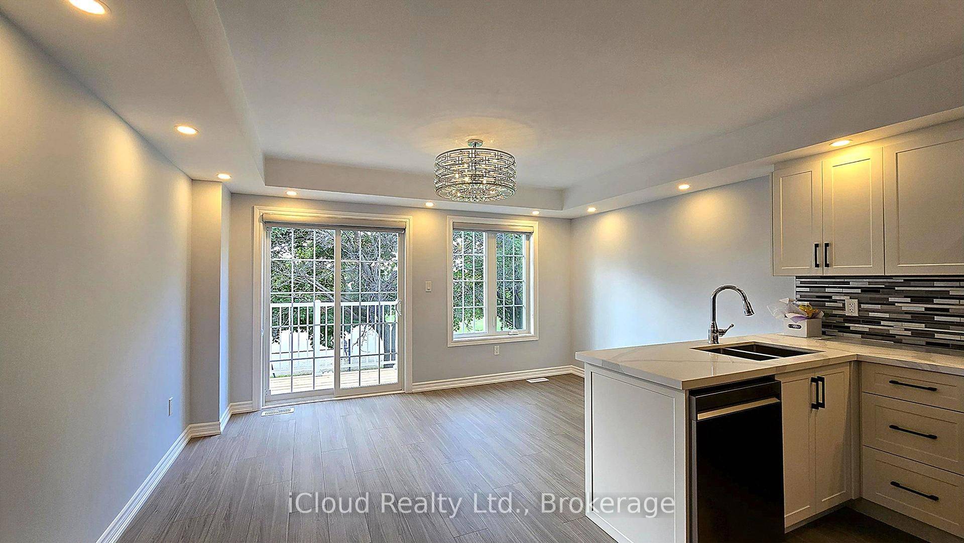 Toronto W05, ON M3J 0H6,43 Mantello DR