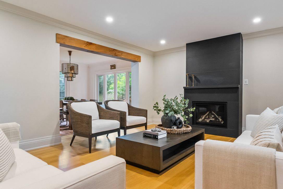 Oakville, ON L6J 5S2,138 Cavendish CT