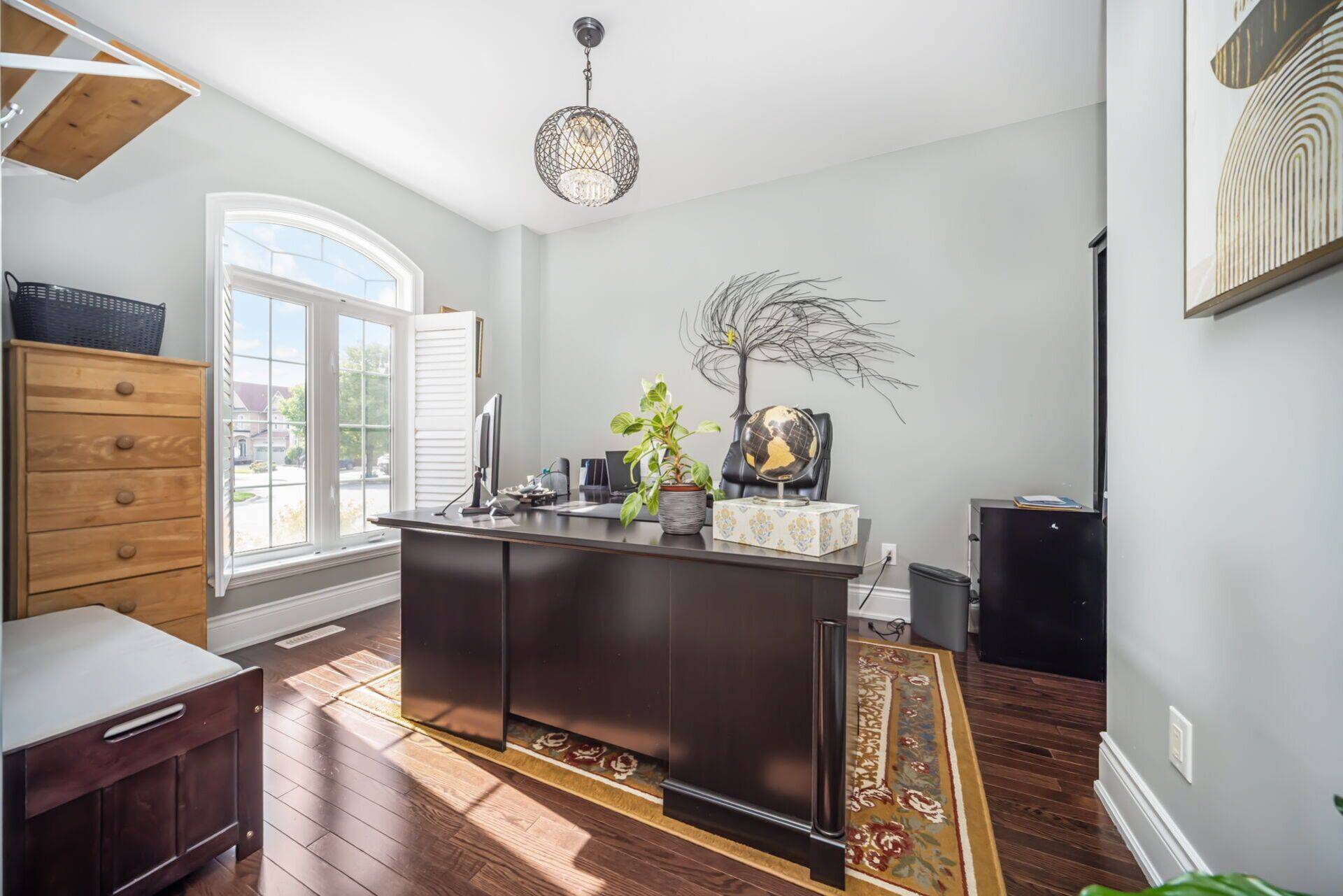 Brampton, ON L6X 0V6,105 Royal West DR