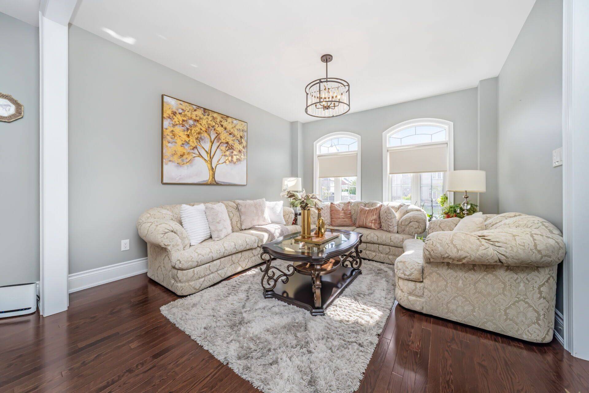 Brampton, ON L6X 0V6,105 Royal West DR