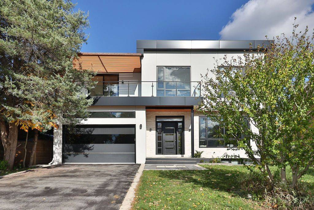 Oakville, ON L6L 3S3,431 Sandlewood RD
