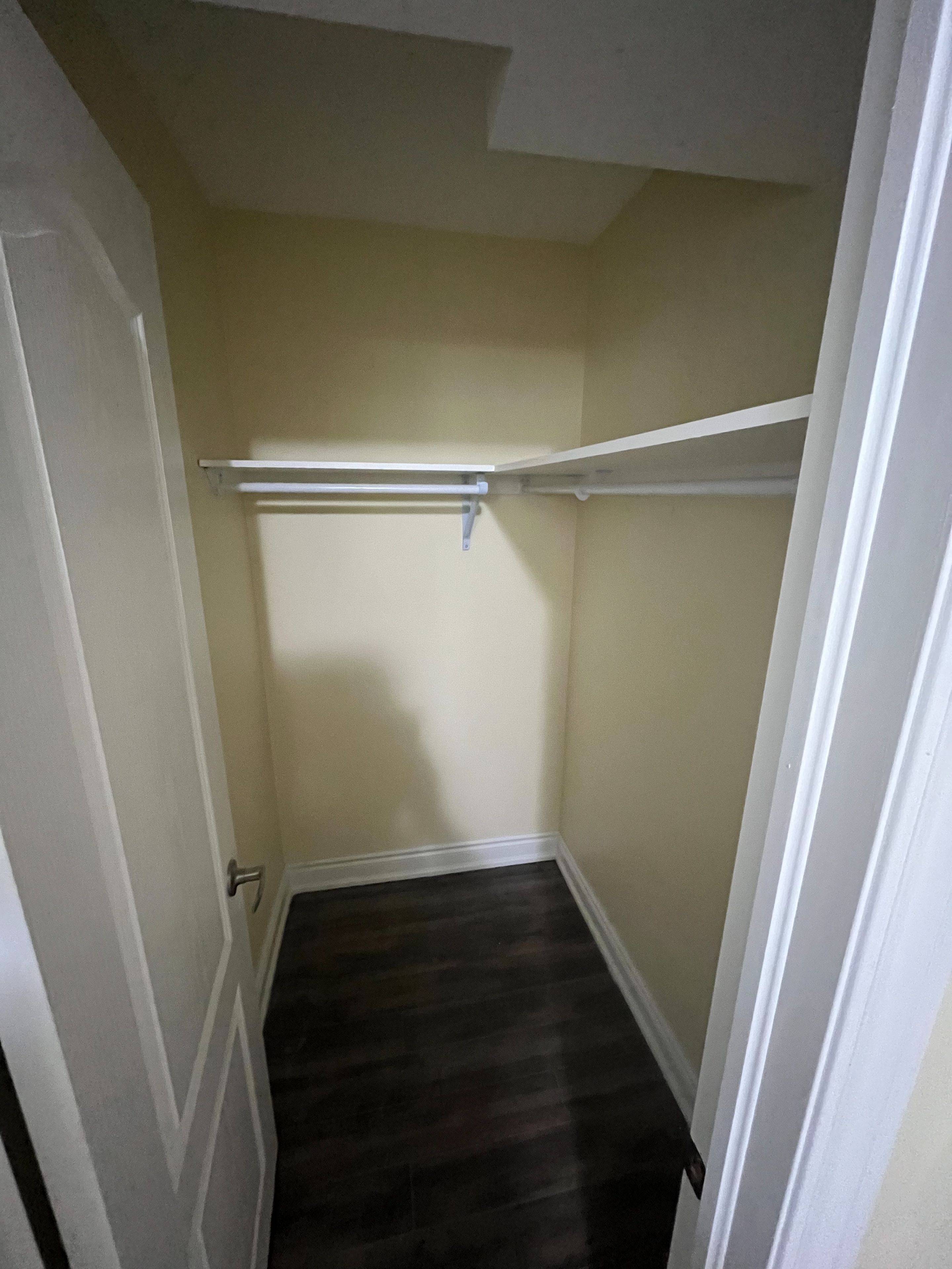 Mississauga, ON L4X 1A2,1445 Brentano BLVD