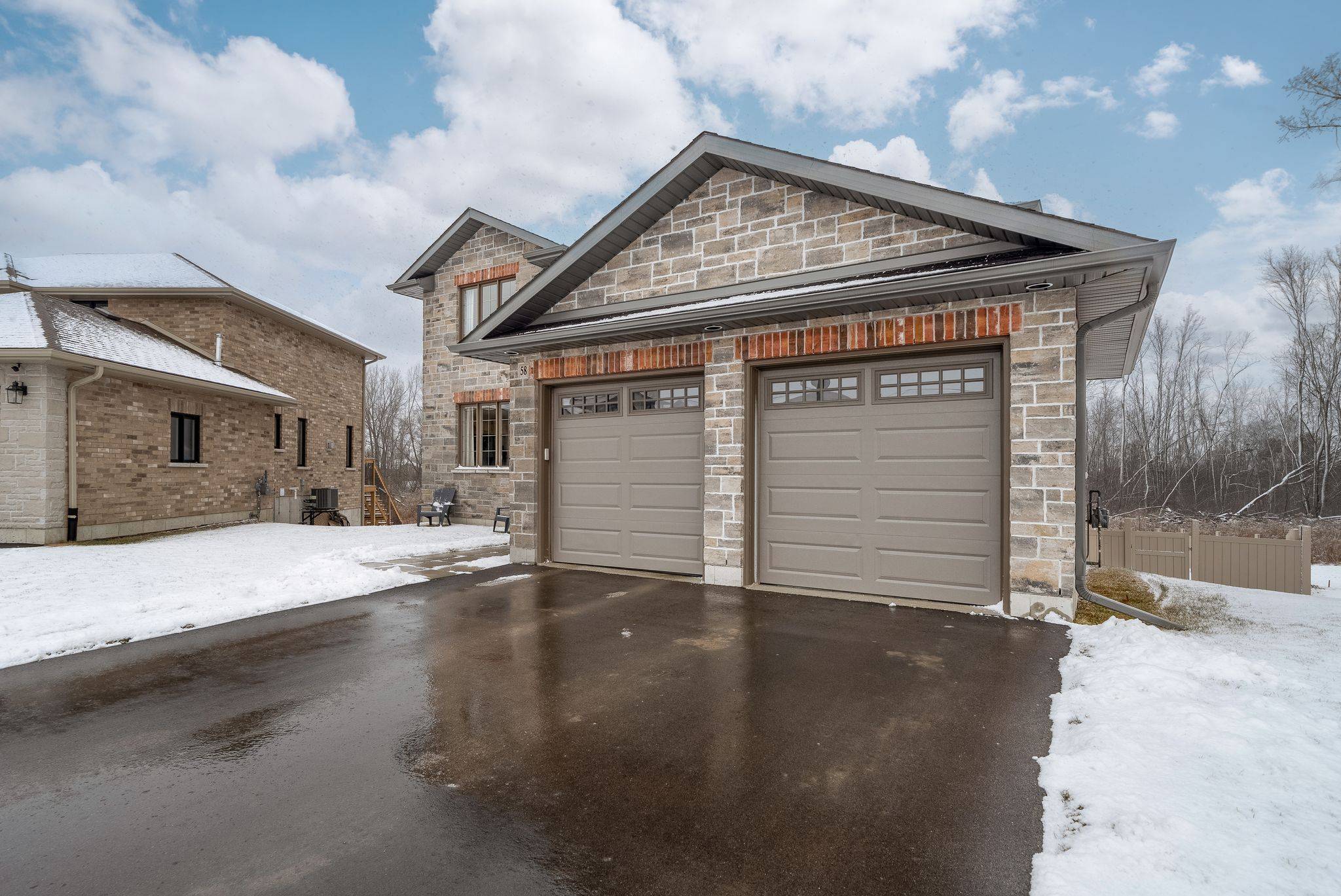 Belleville, ON K8N 0G8,58 Lanark DR