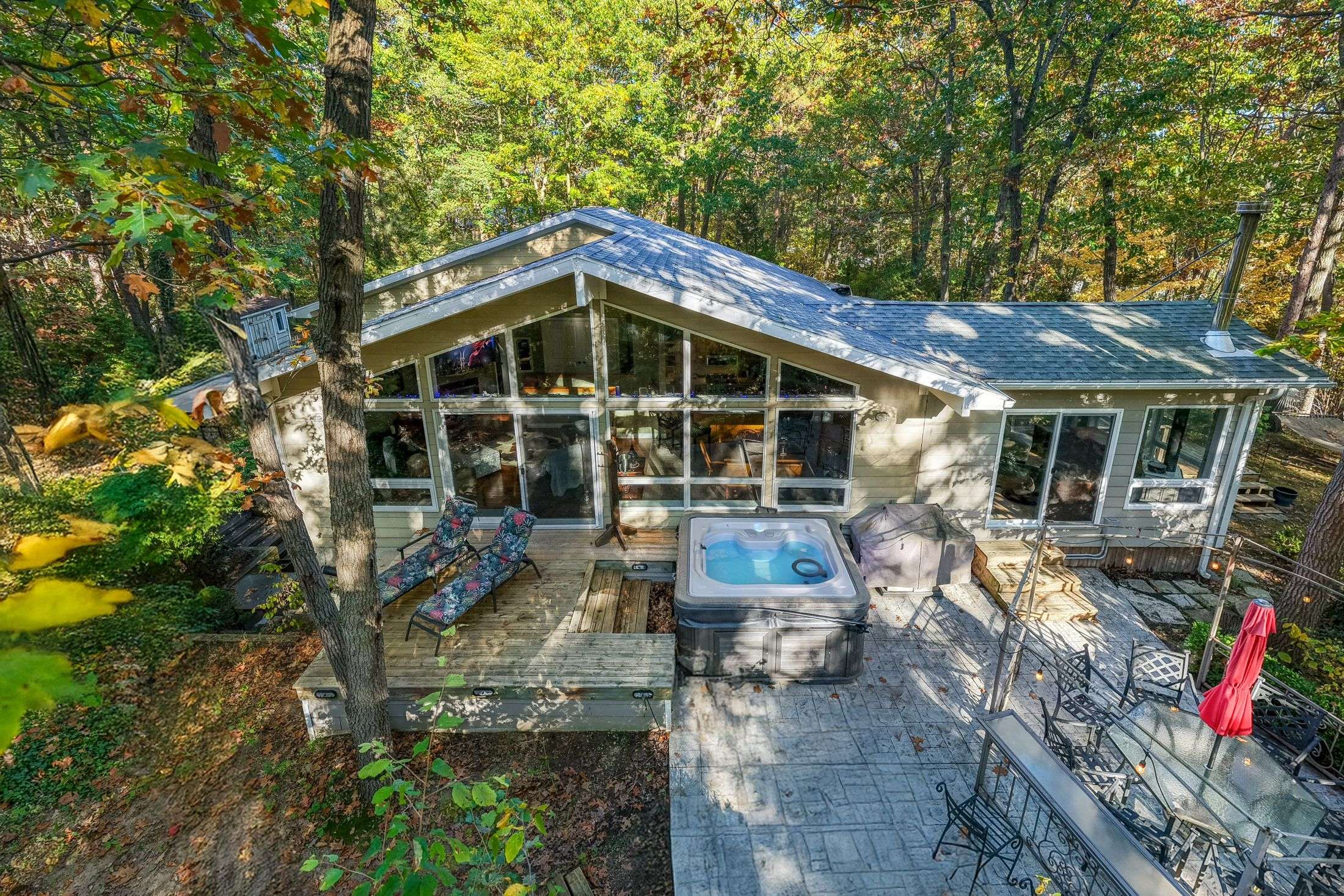 Lambton Shores, ON N0M 1T0,10092 Lakeshore RD