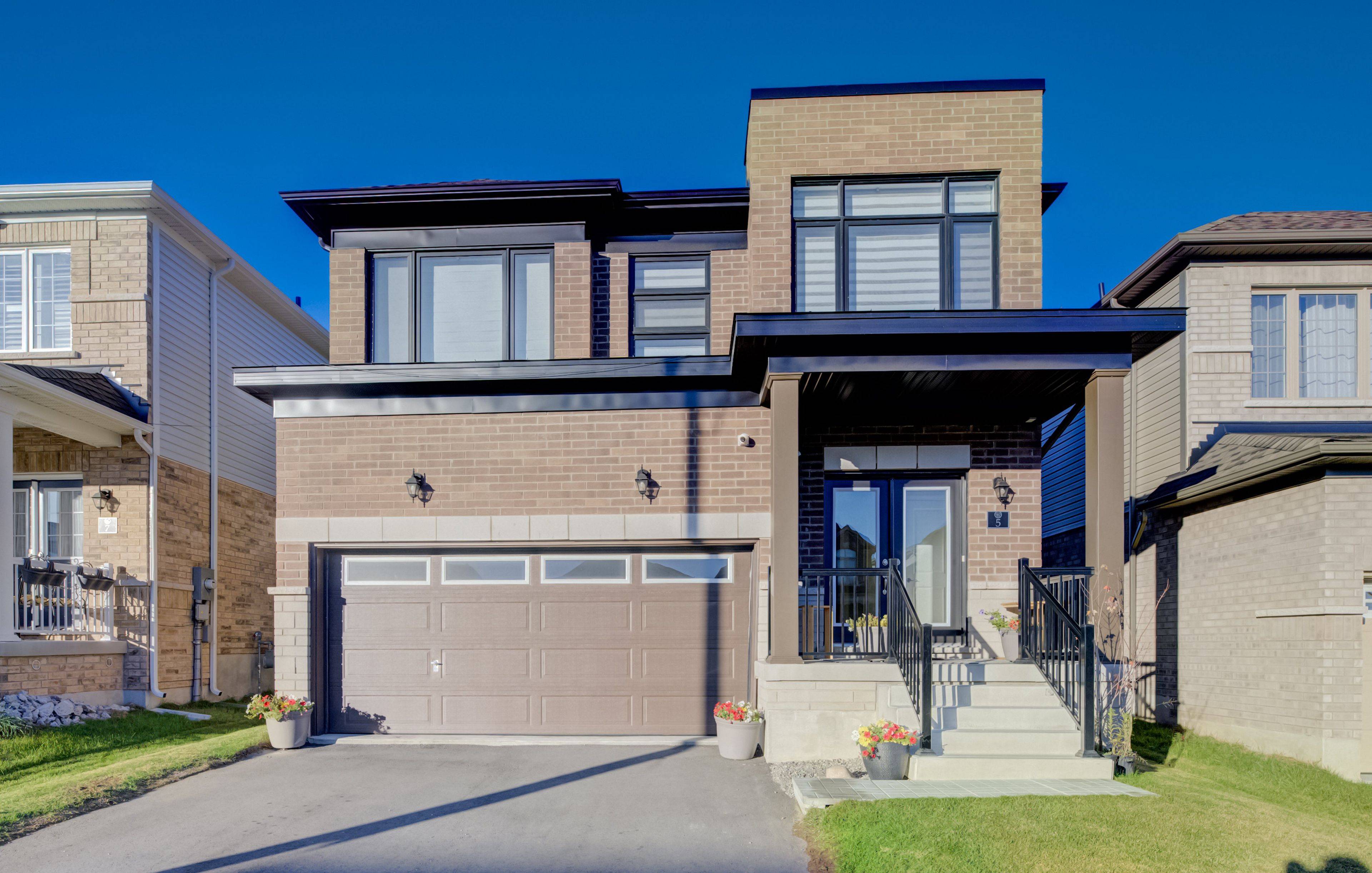 Brant, ON N3L 0M5,5 Heming ST