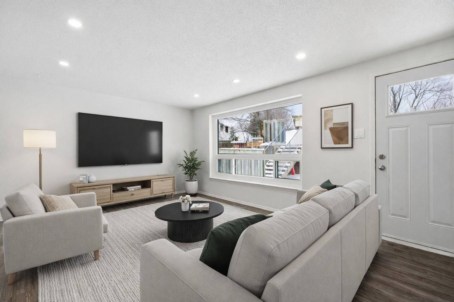 Kitchener, ON N2A 1R6,280 Thaler AVE #9