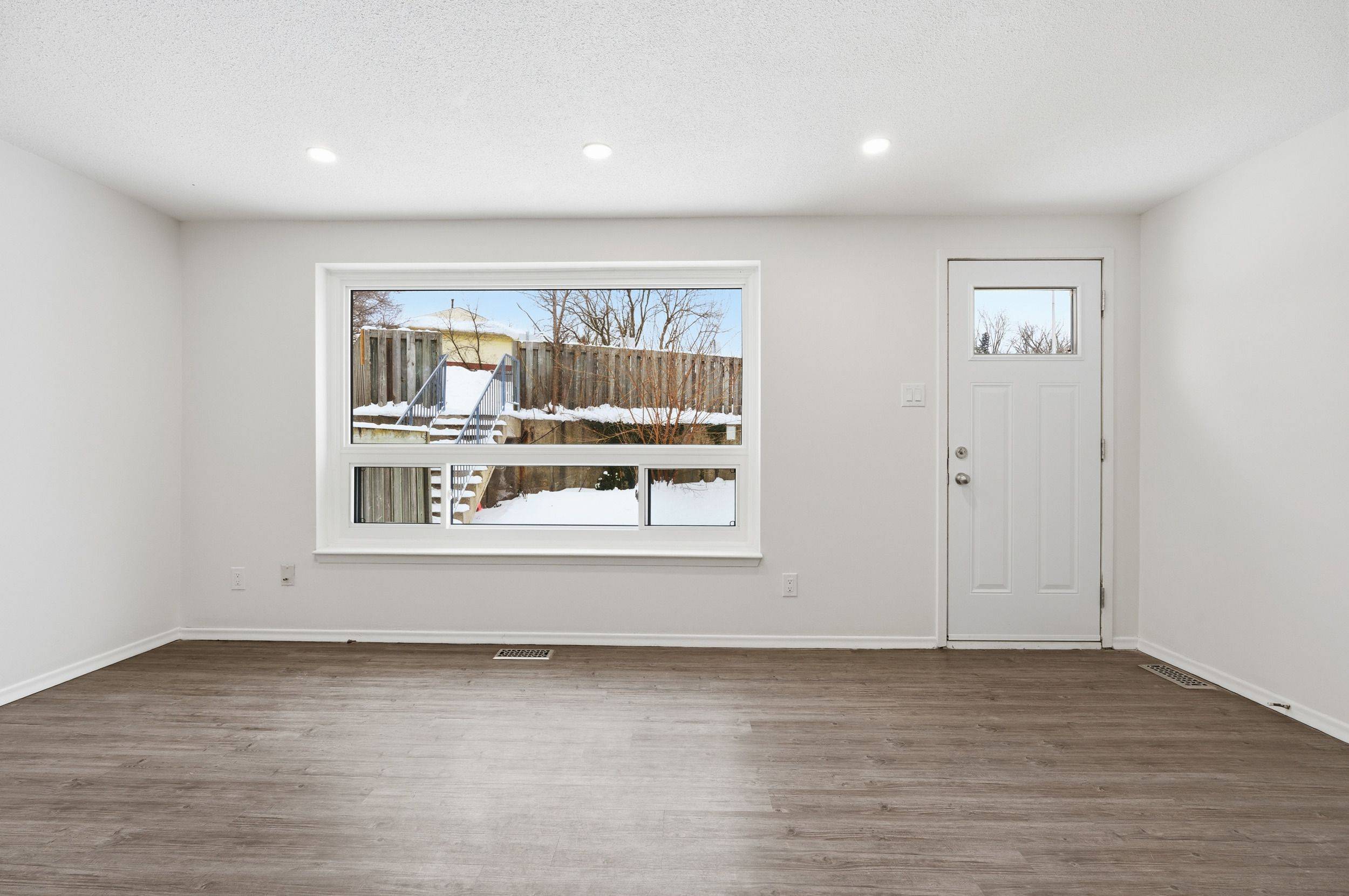 Kitchener, ON N2A 1R6,280 Thaler AVE #9