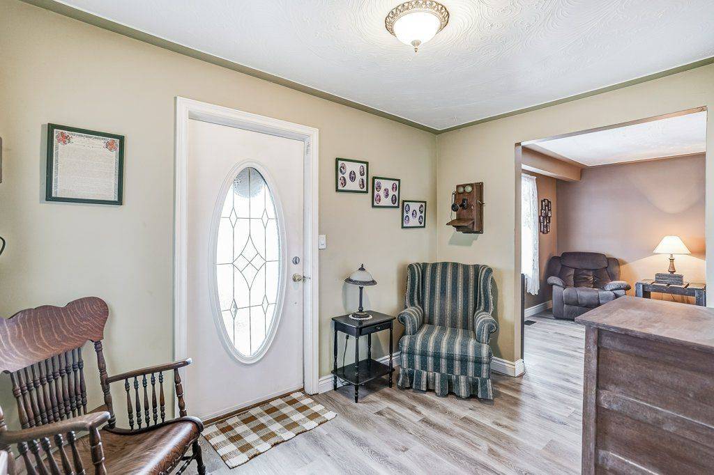 Hamilton, ON L0R 1W0,9188 Dickenson RD W