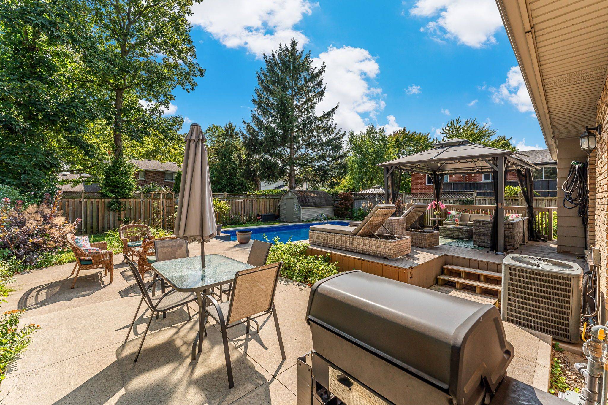 Niagara Falls, ON L2J 2C3,7210 Woodington RD