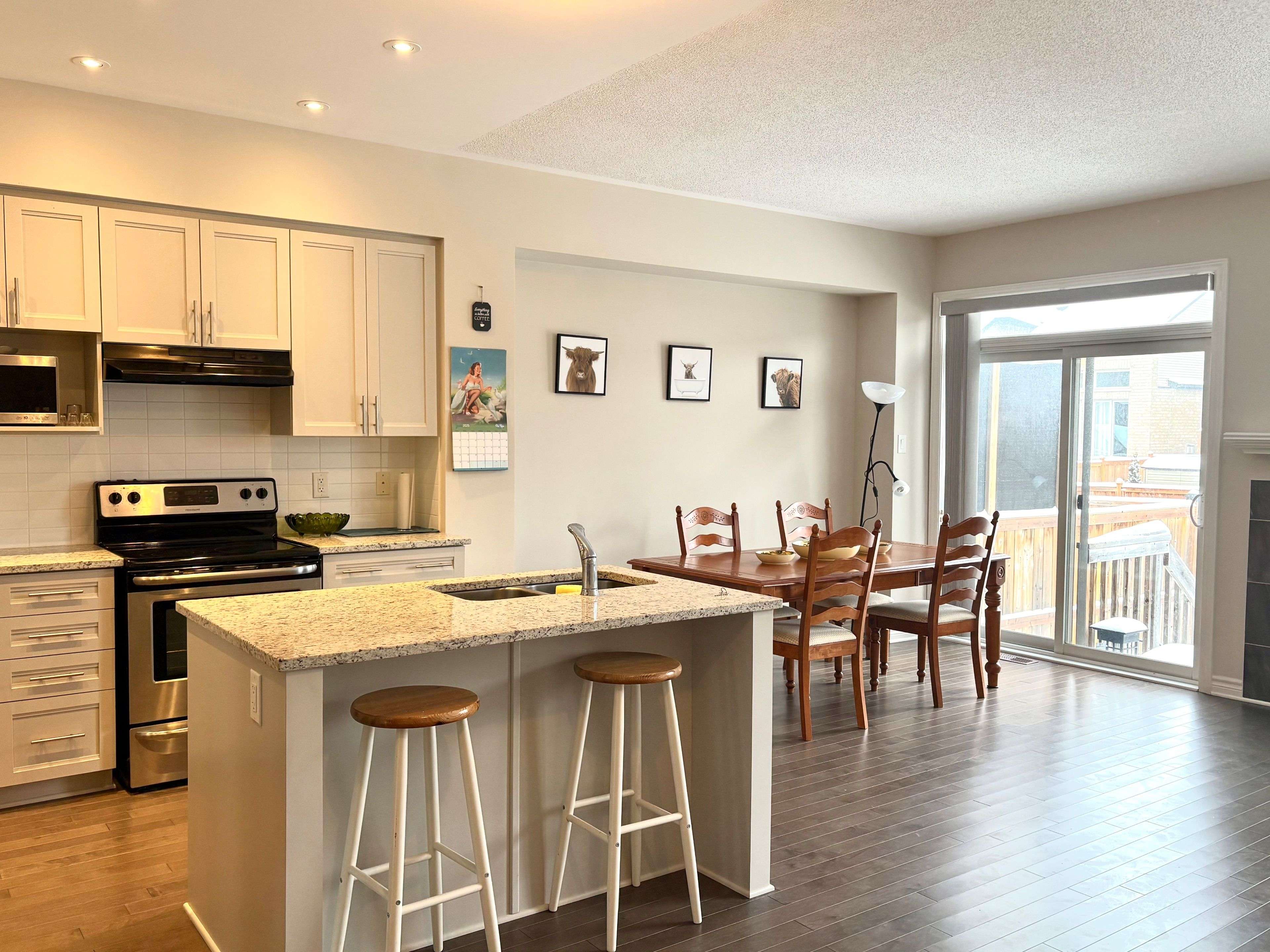 Blossom Park - Airport And Area, ON K4M 0E2,520 EARNSCLIFFE GRV