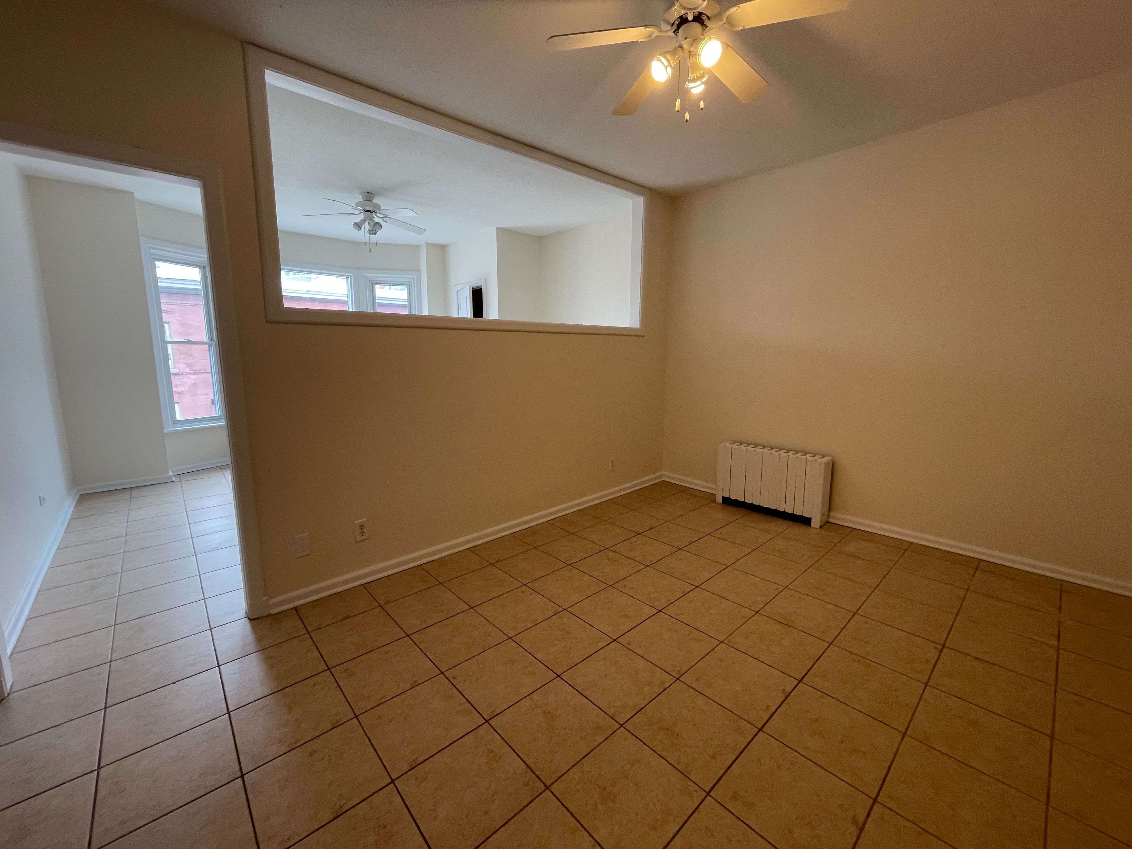 Lower Town - Sandy Hill, ON K1N 7E6,120 Murray ST #5