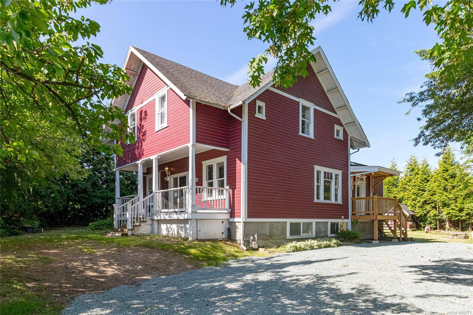 Nanaimo, BC V9R 6Z7,1421 Cranberry Ave