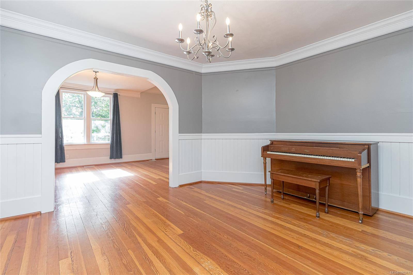 Nanaimo, BC V9R 6Z7,1421 Cranberry Ave