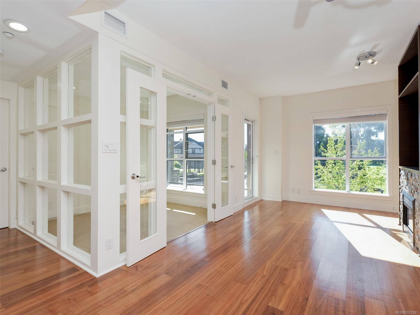 Langford, BC V9B 0A4,1400 Lynburne Pl #218