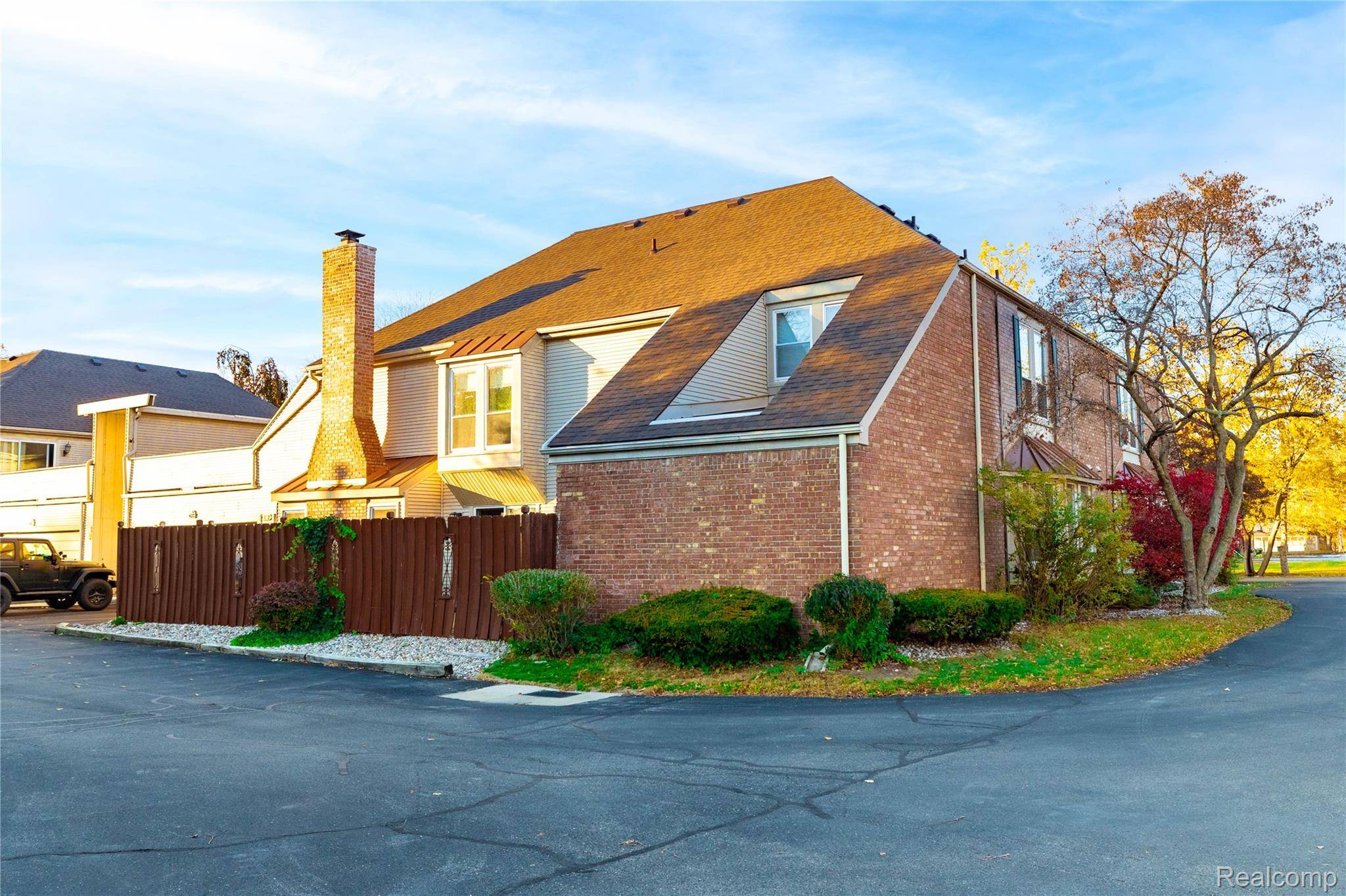 Grosse Ile, MI 48138,8337 Colony DR #2