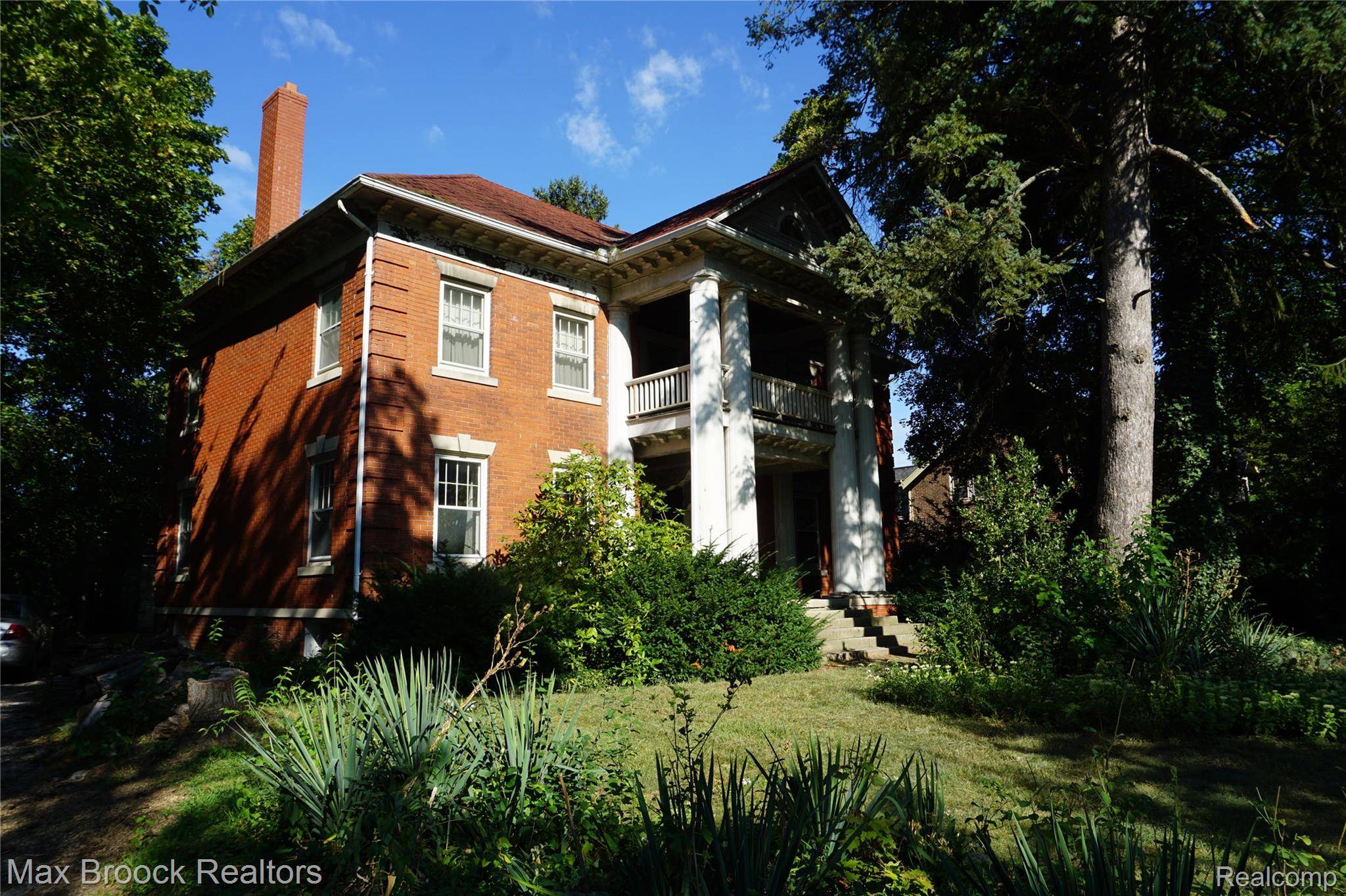 Pleasant Ridge, MI 48069,24 Ridge RD