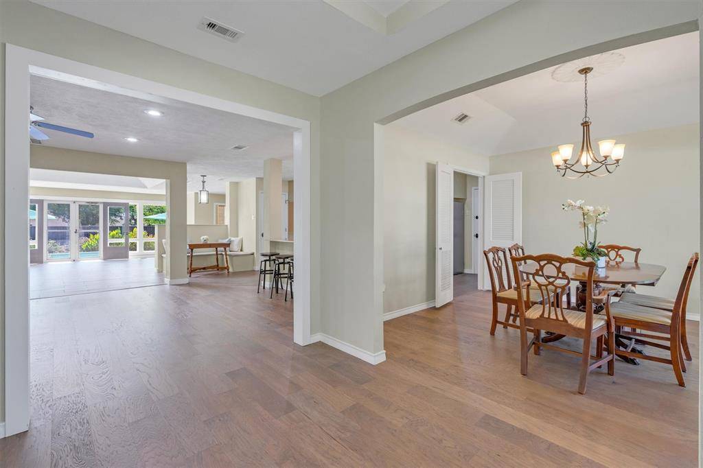 Dallas, TX 75229,3708 Waldorf Drive