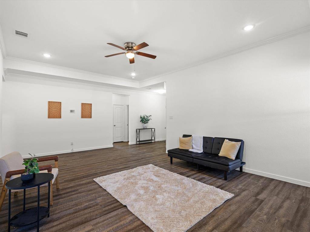 Cleburne, TX 76031,86 Tremont Street