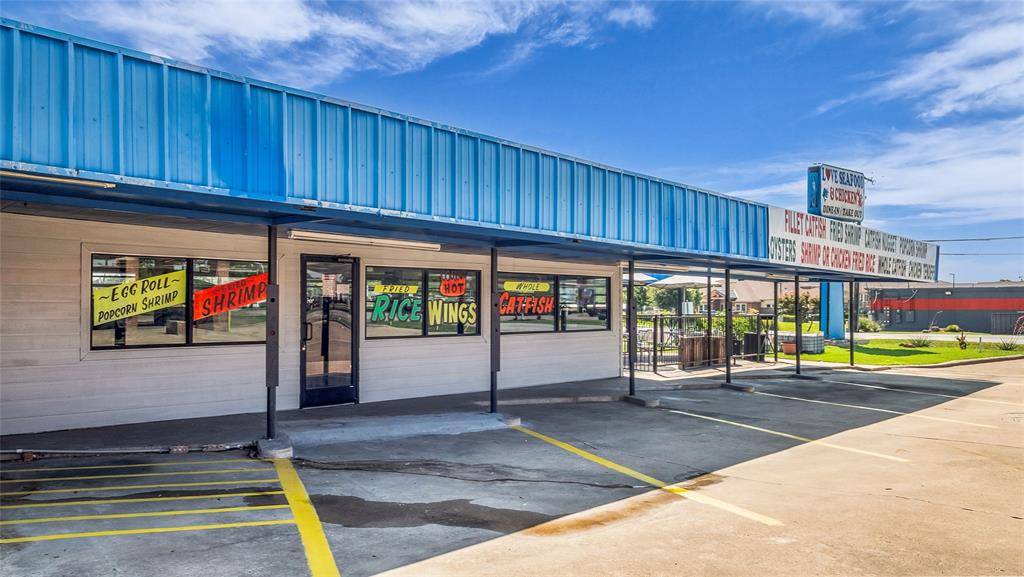 Garland, TX 75040,313 Castle Drive