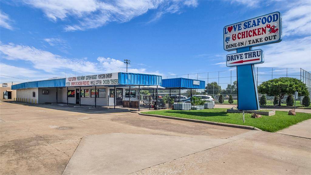 Garland, TX 75040,313 Castle Drive